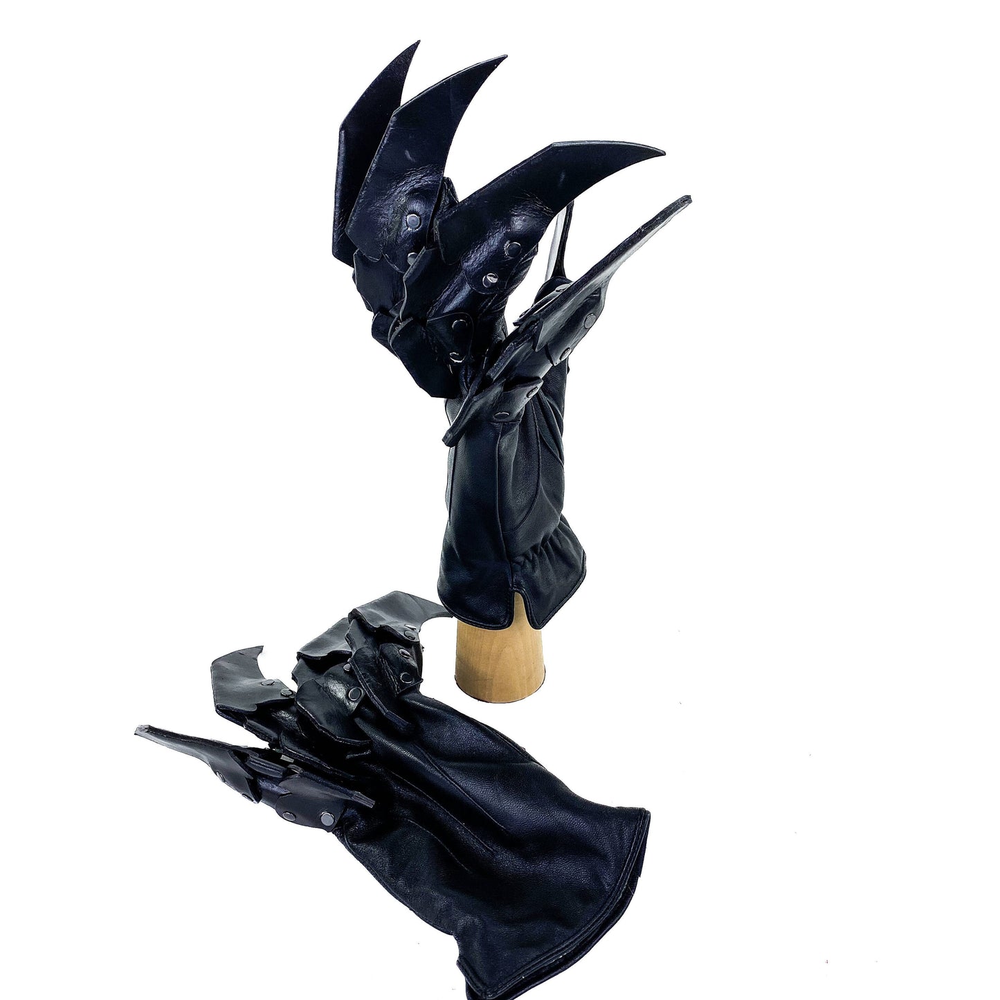 One Set of Two Handcrafted Genuine Leather Gloves with Claws in Black